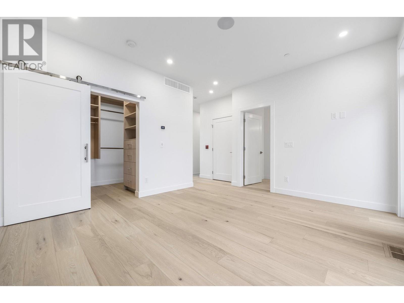 6008 Princess Street Property Photo 15