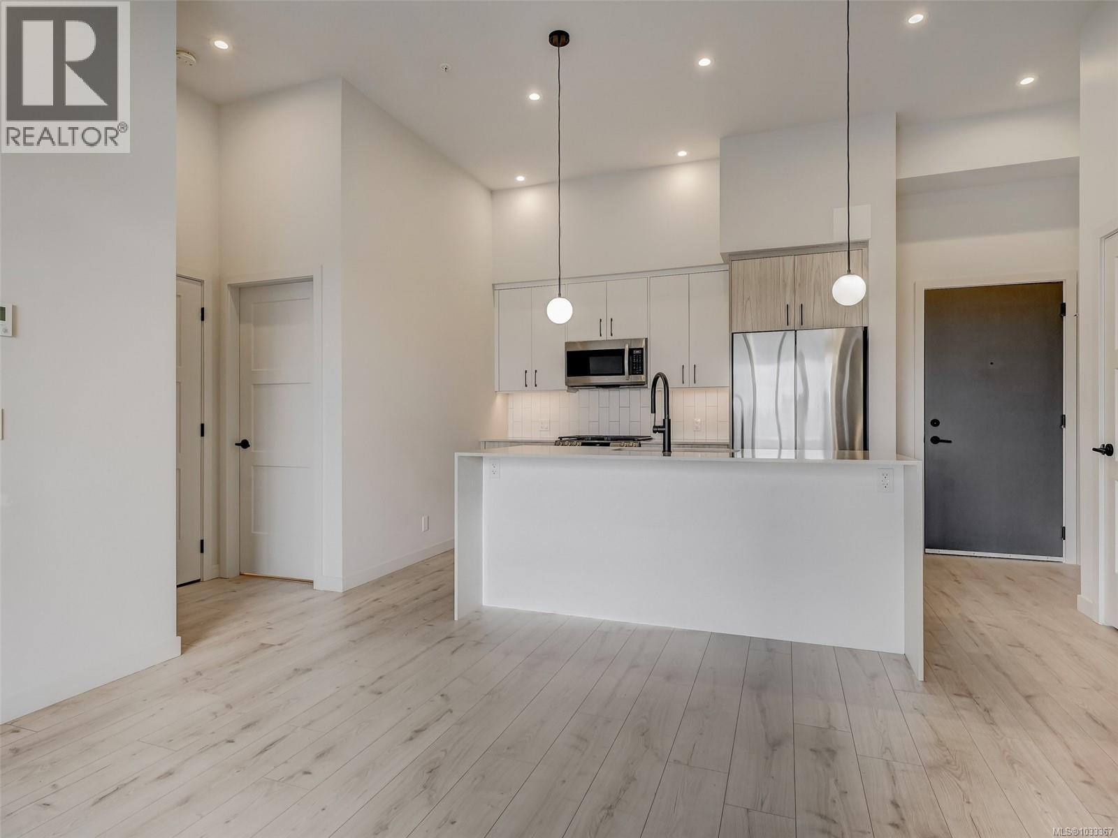 607 958 Pharoah Mews Property Photo 6
