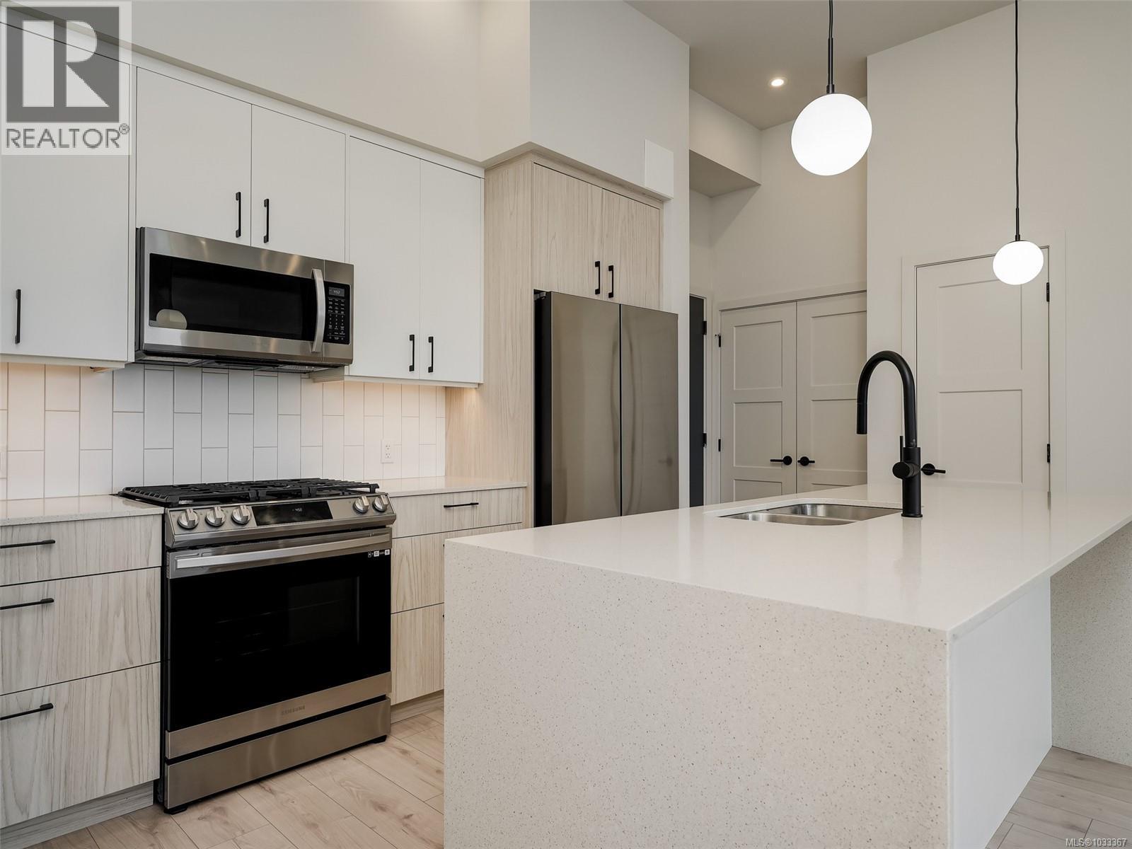 607 958 Pharoah Mews Property Photo 7