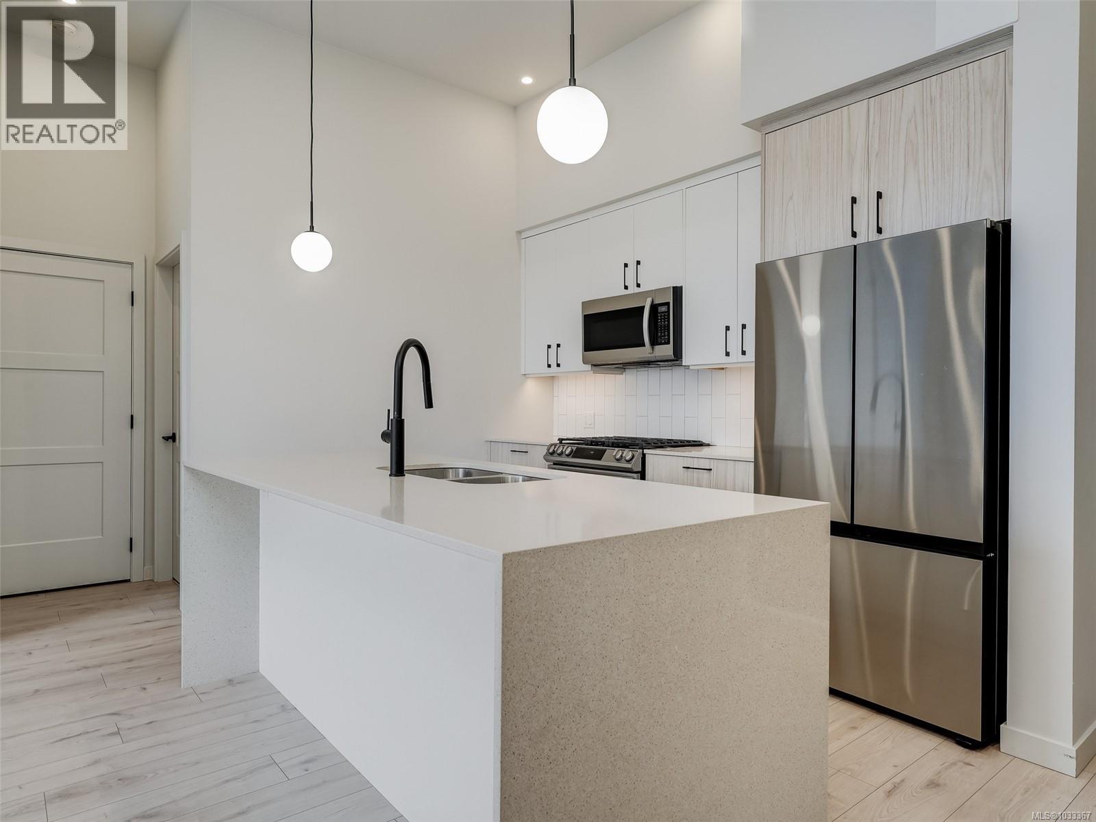 607 958 Pharoah Mews Property Photo 8