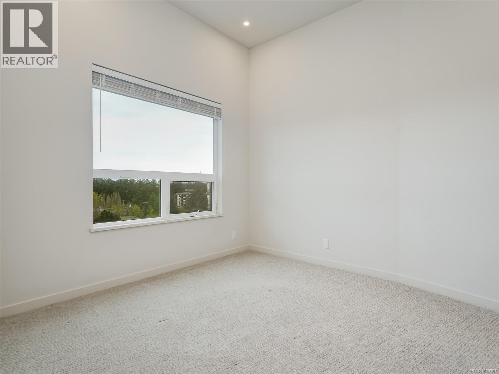 607 958 Pharoah Mews Property Photo 13