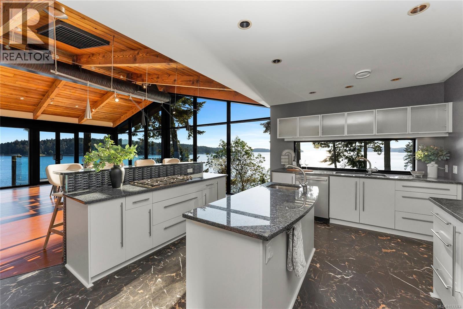 1676 Lands End Rd Property Photo 14