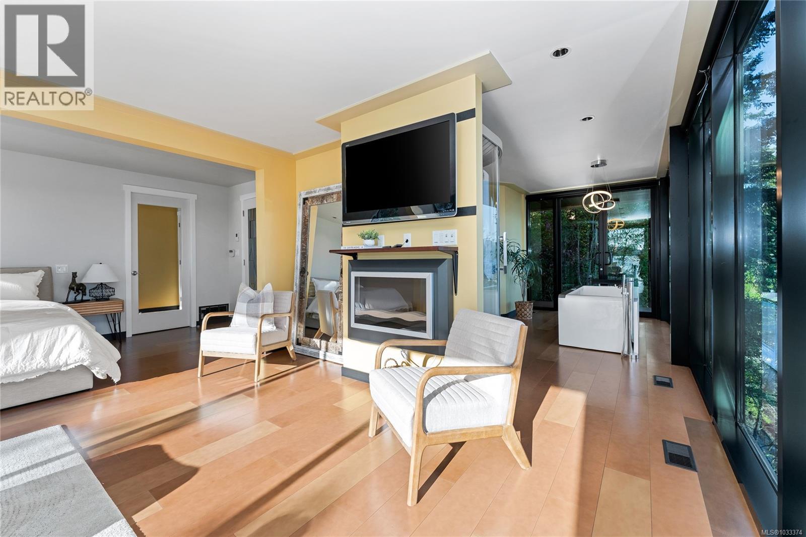 1676 Lands End Rd Property Photo 32
