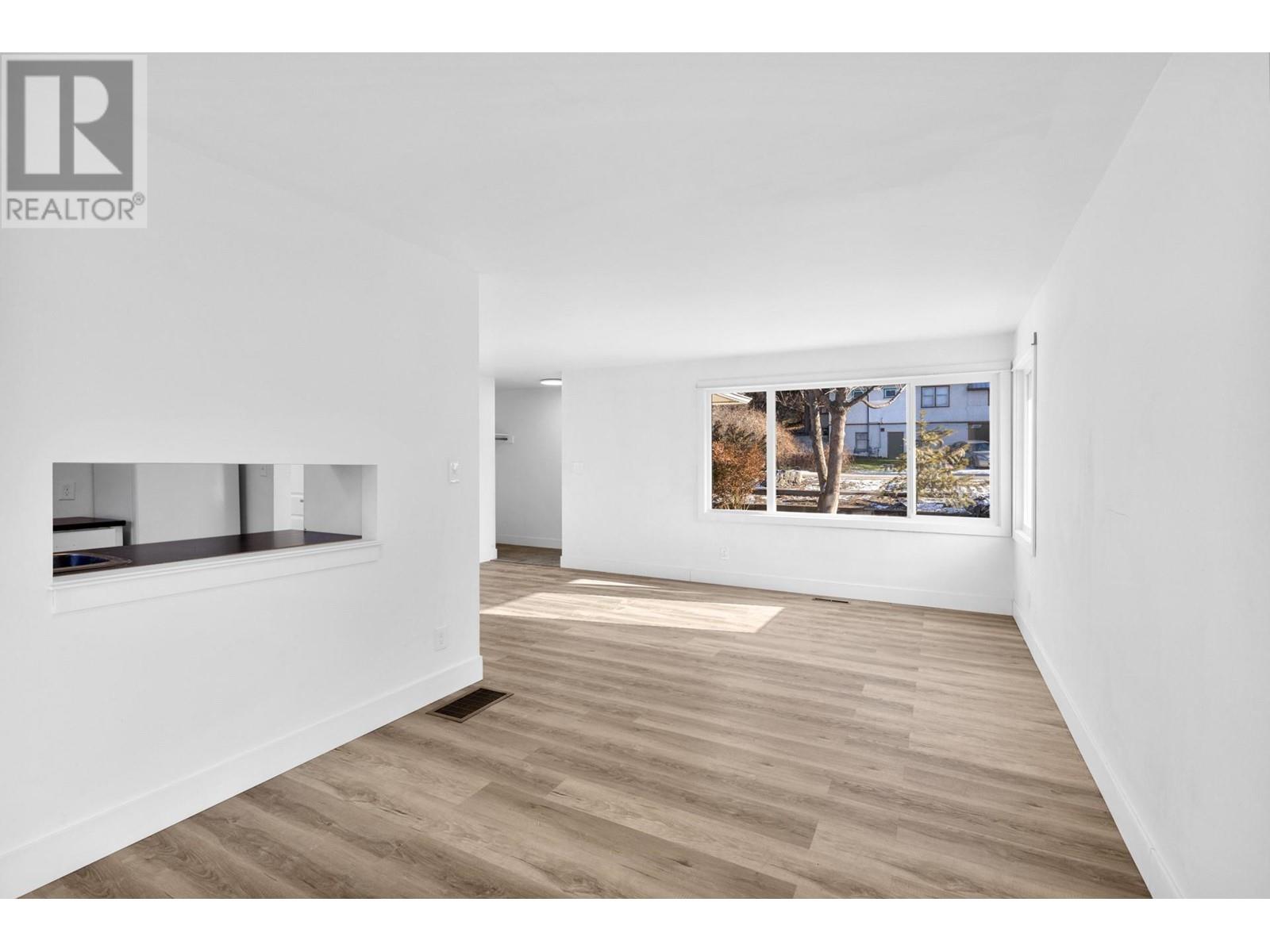 608 Browne Road Property Photo 11