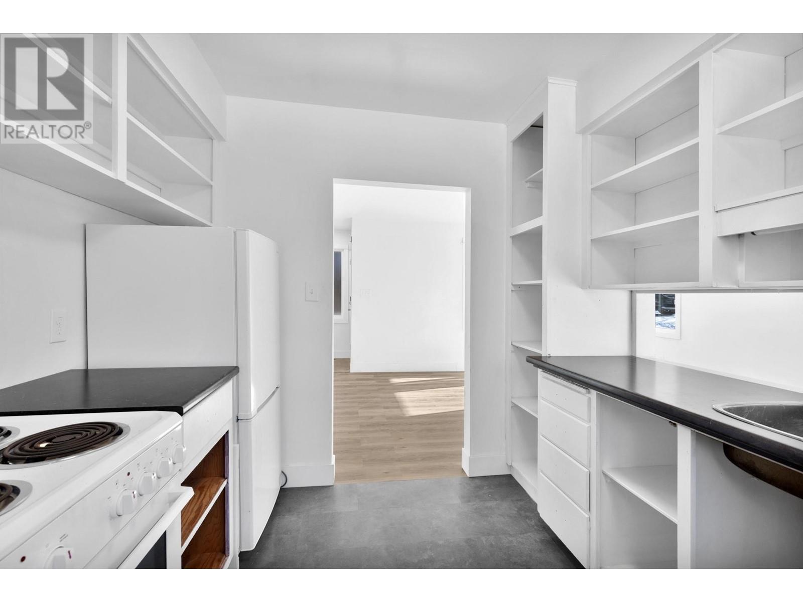 608 Browne Road Property Photo 12
