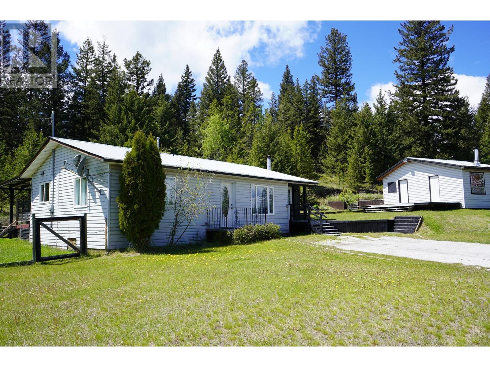 1721 Chasm Road Property Photo
