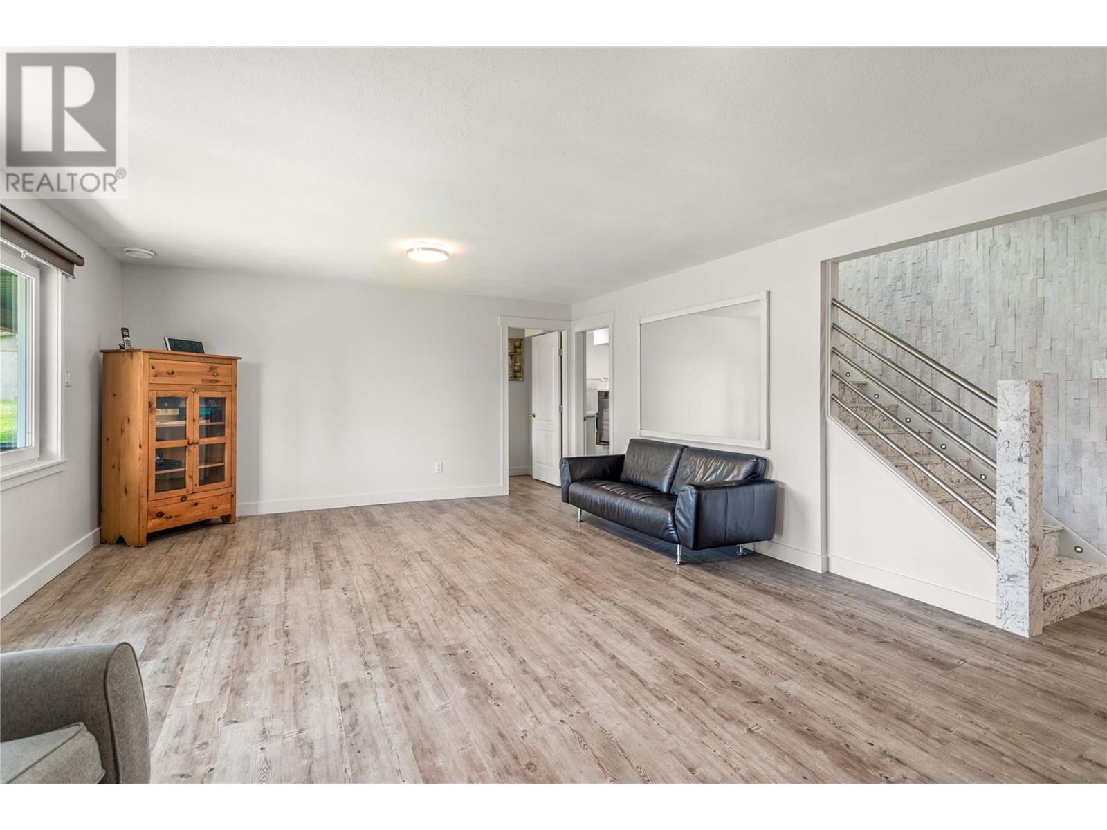 5308 Law Street Property Photo 37