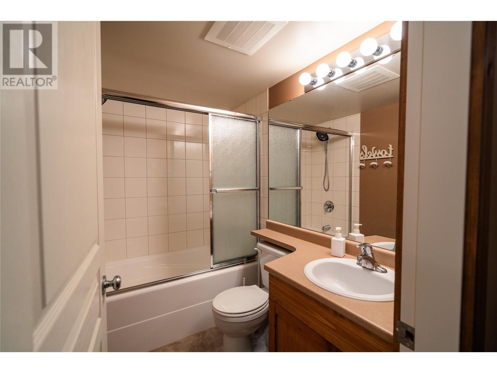 9812 Silver Star Road Unit# 213 Property Photo 16