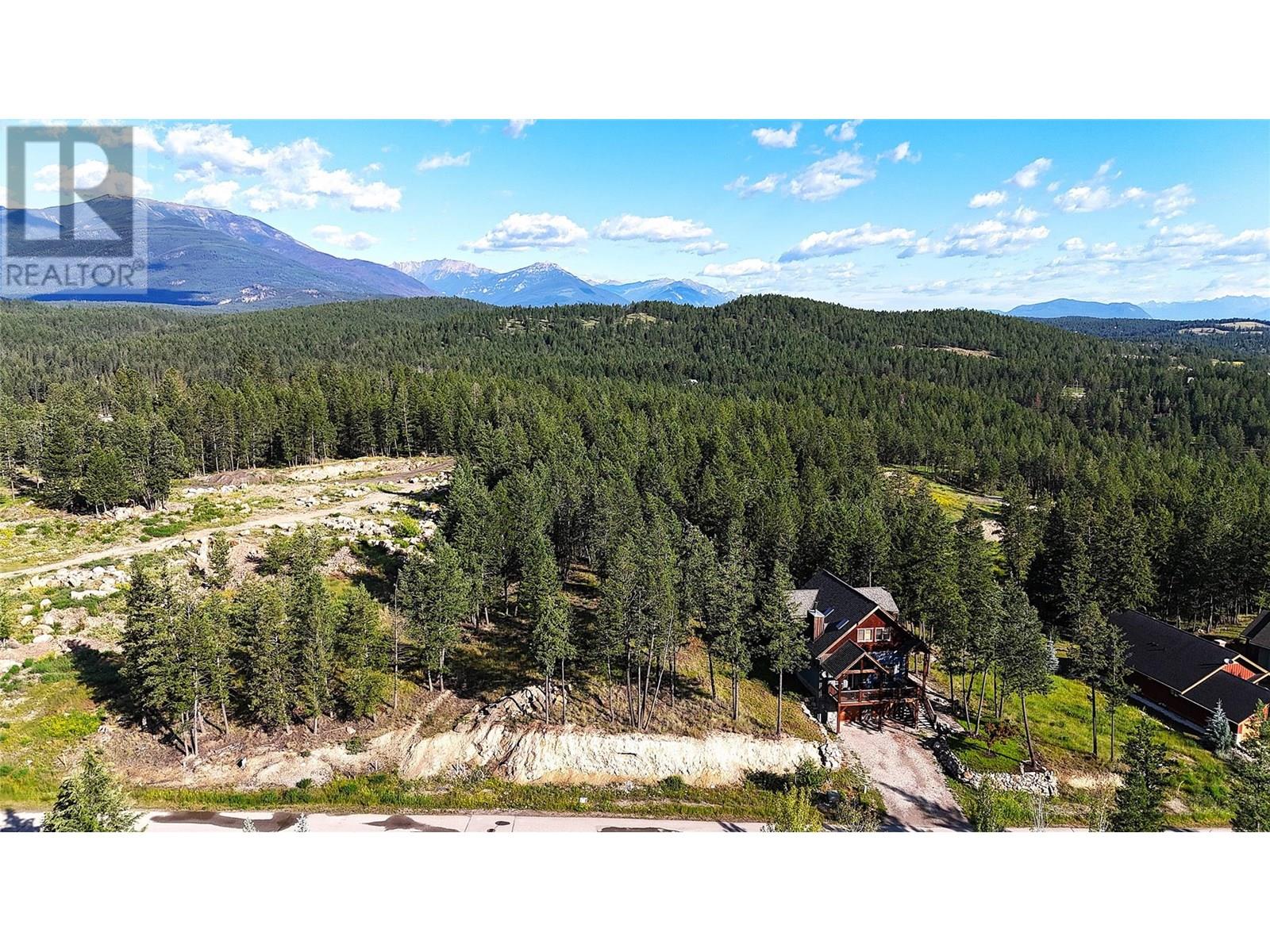 2476 Castlestone Drive Property Photo 4