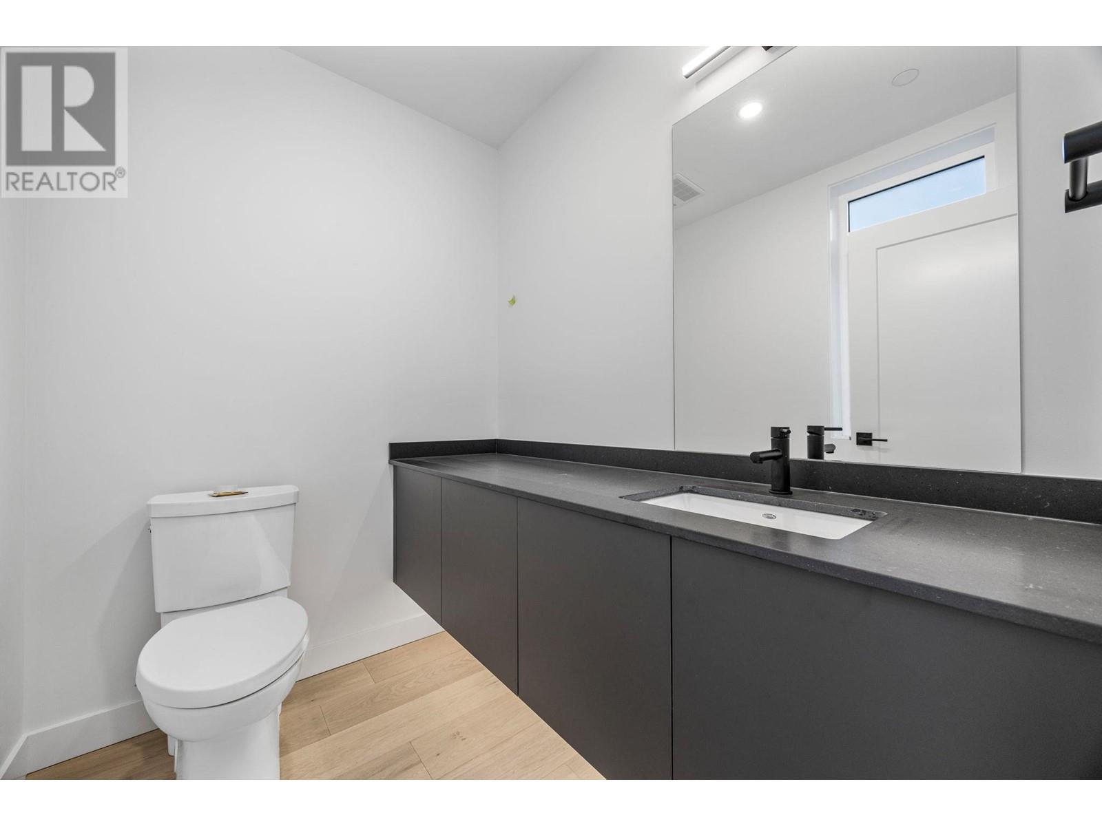 6012 Princess Street Property Photo 13