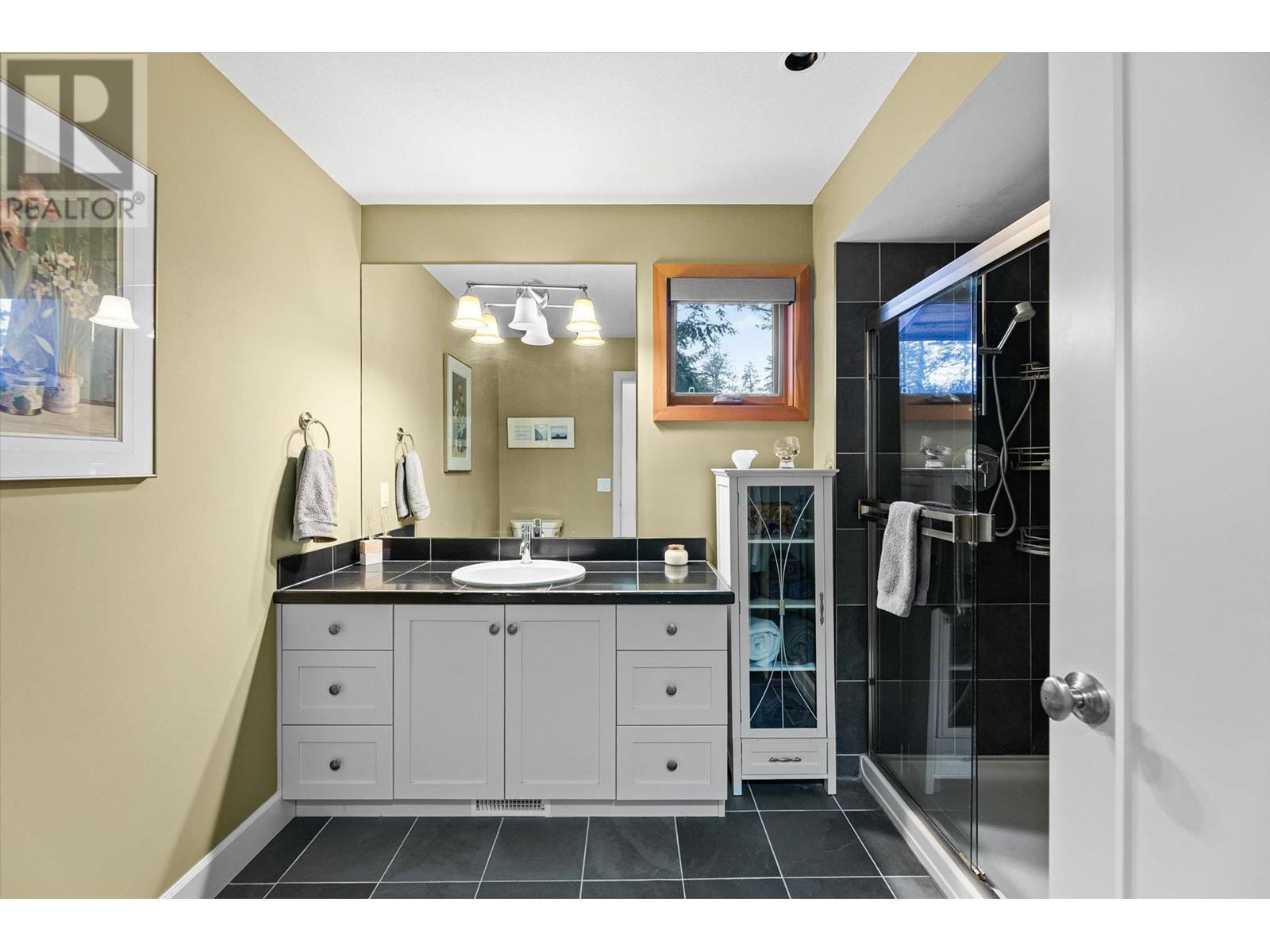 9845 Eastside Road Unit# 33 Lot# 33 Property Photo 16