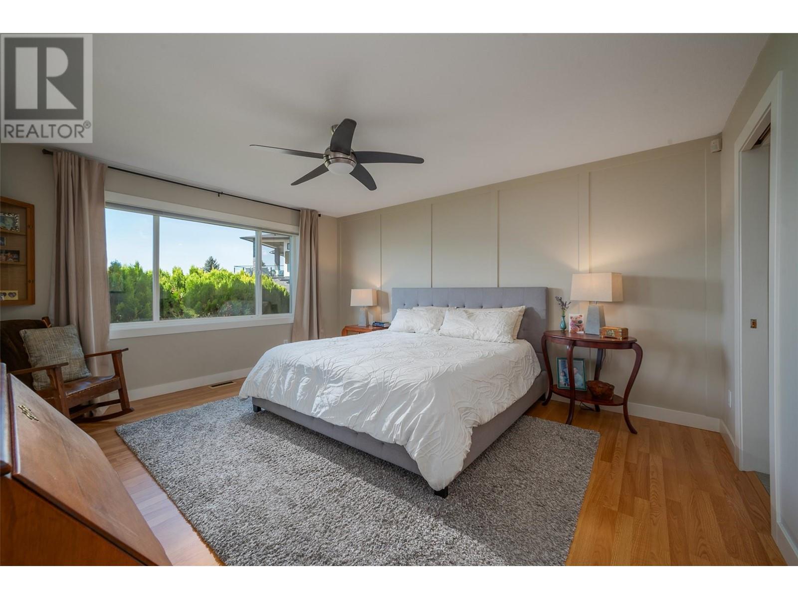 1290 Menu Road Property Photo 31