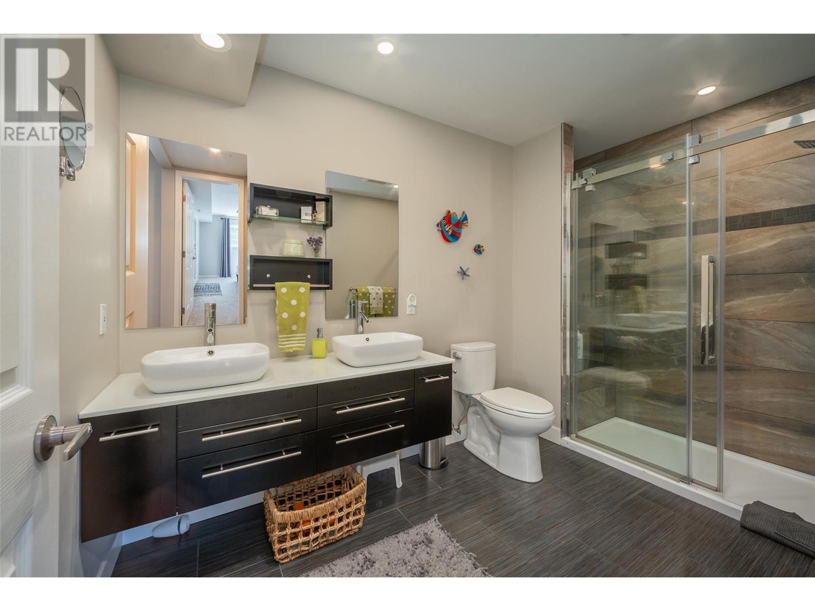 1290 Menu Road Property Photo 55