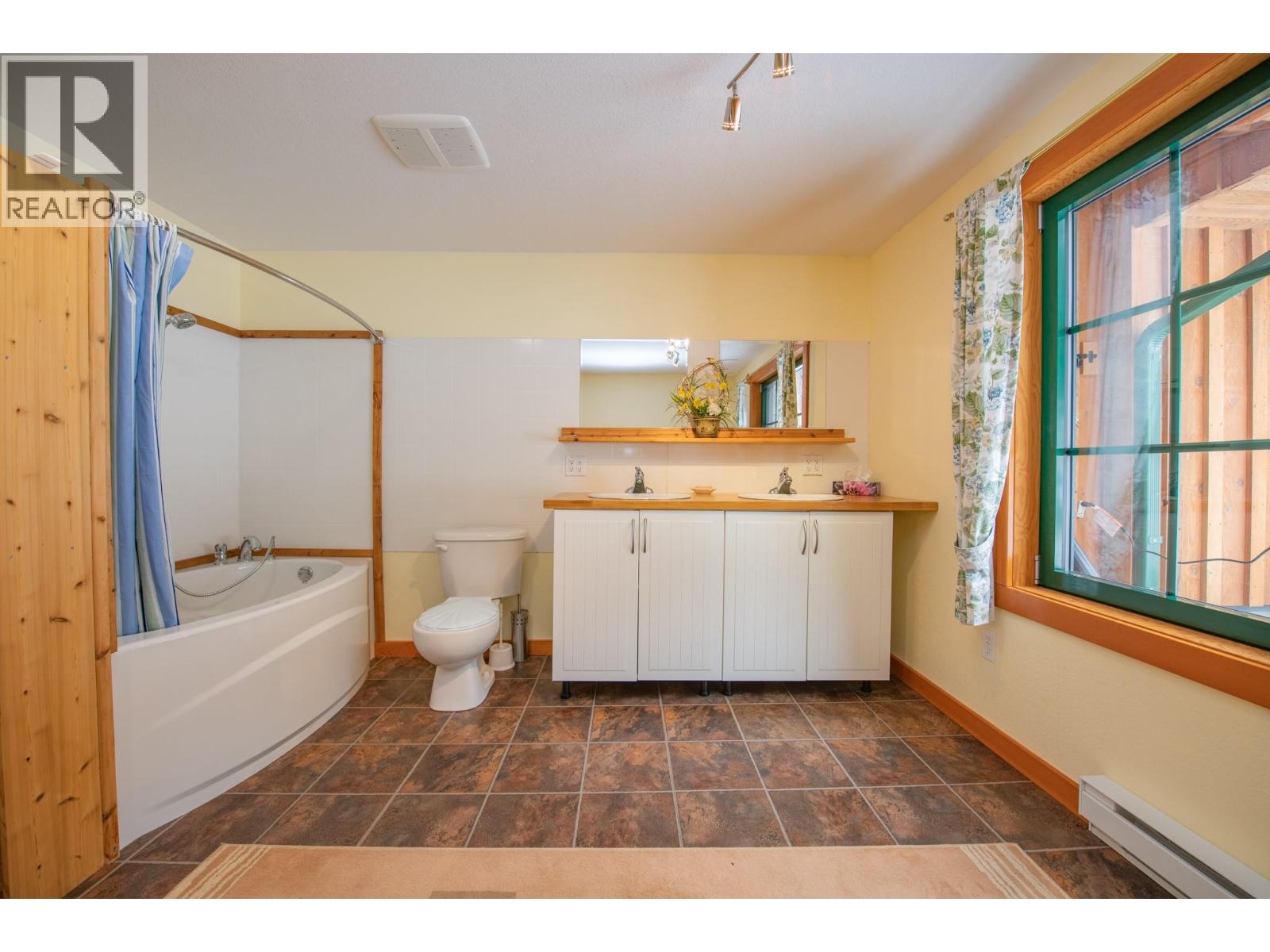 233 Albers Road Property Photo 37