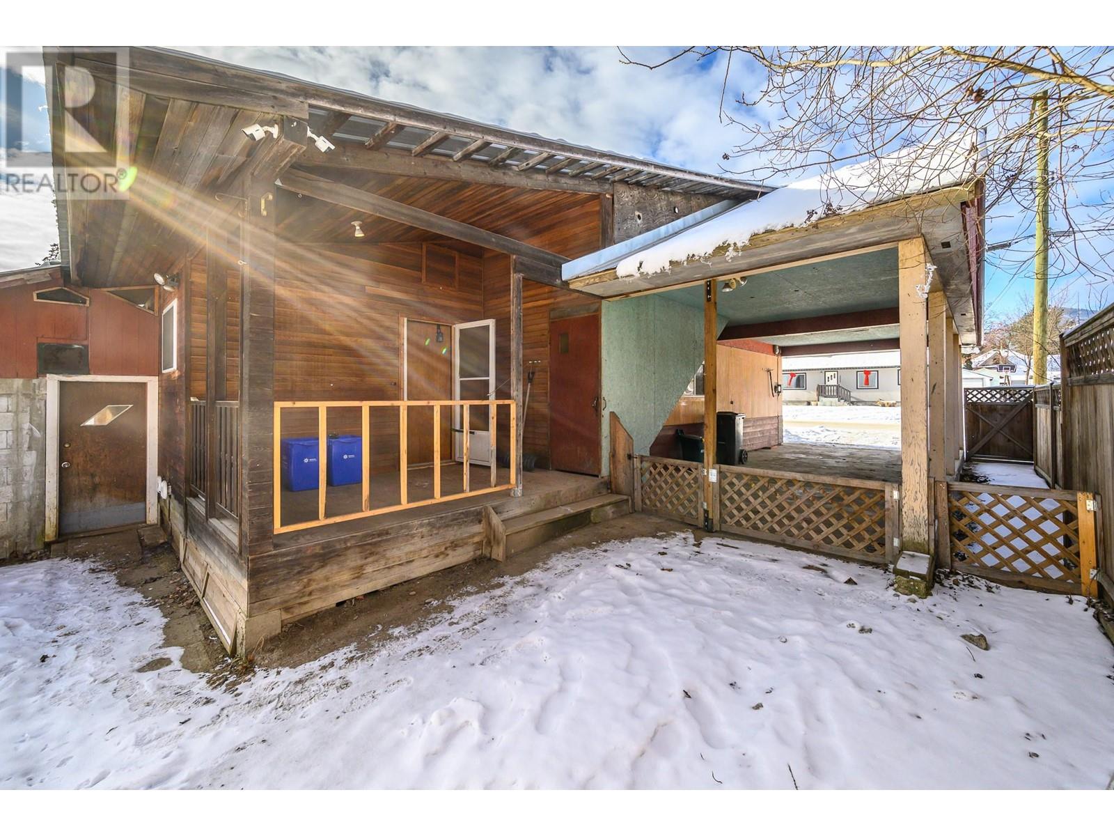 2930 Moray Street Property Photo 37