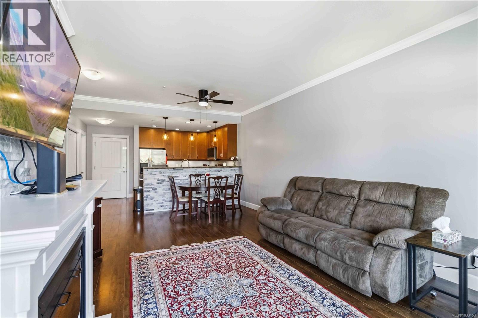307 2881 Peatt Rd Property Photo 11