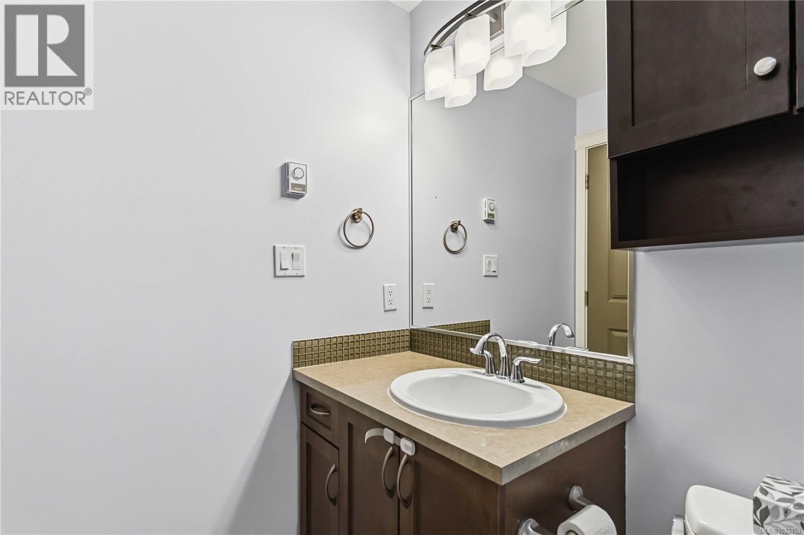 307 2881 Peatt Rd Property Photo 27