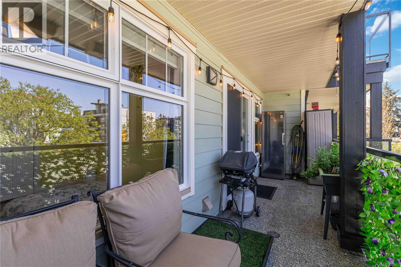 307 2881 Peatt Rd Property Photo 37