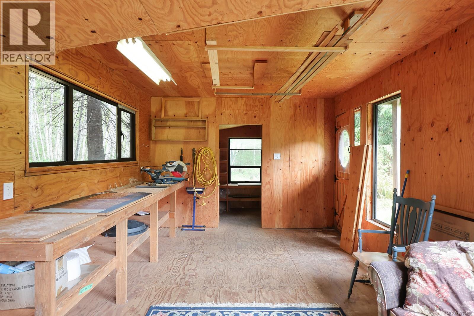 9210 Mcfarlane Rd Property Photo 35