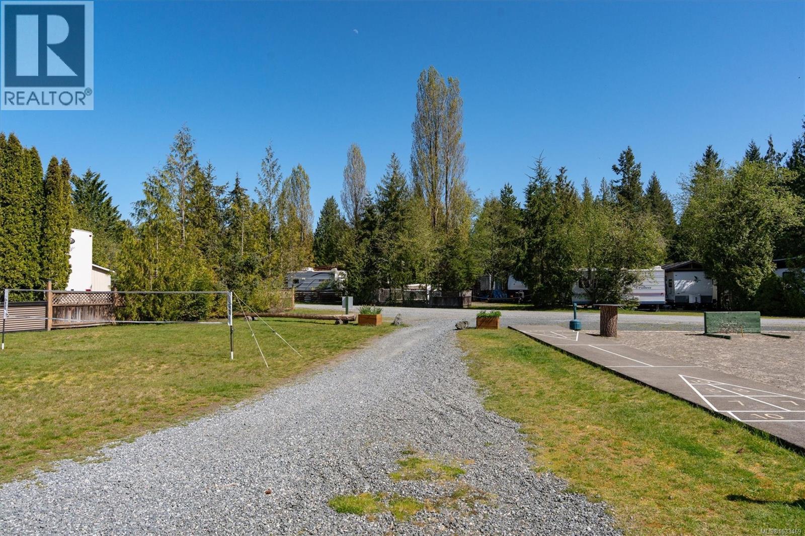 E14 2650 Turnbull Rd Property Photo 8