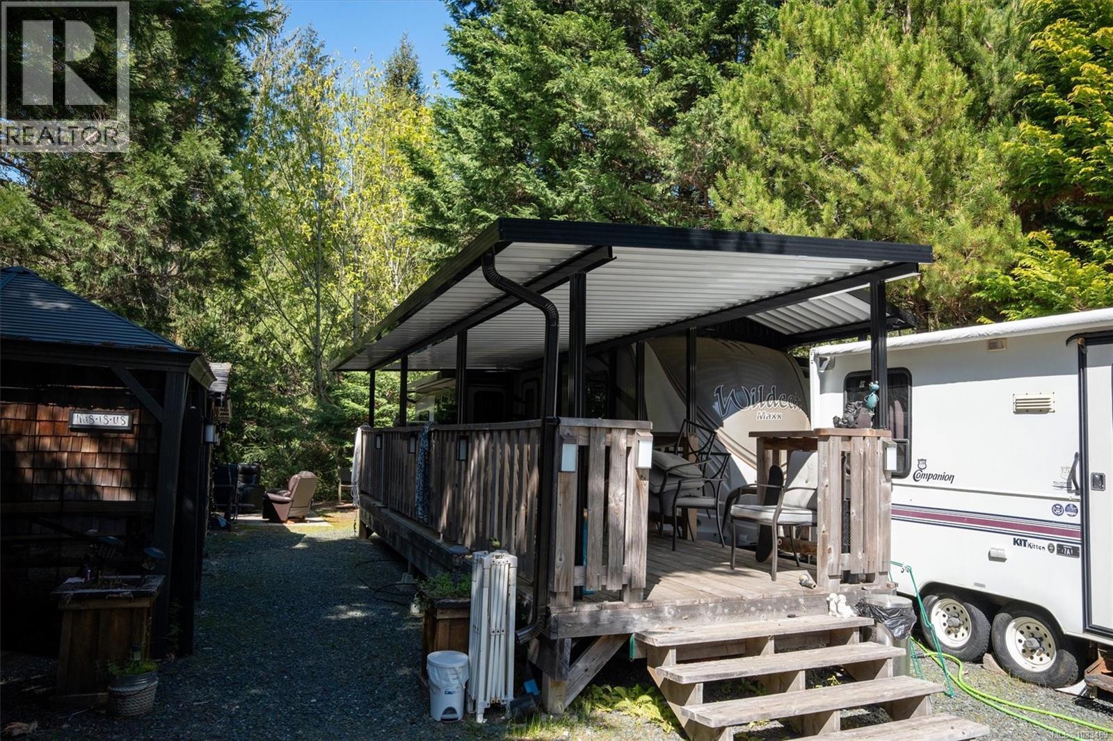 E14 2650 Turnbull Rd Property Photo 35