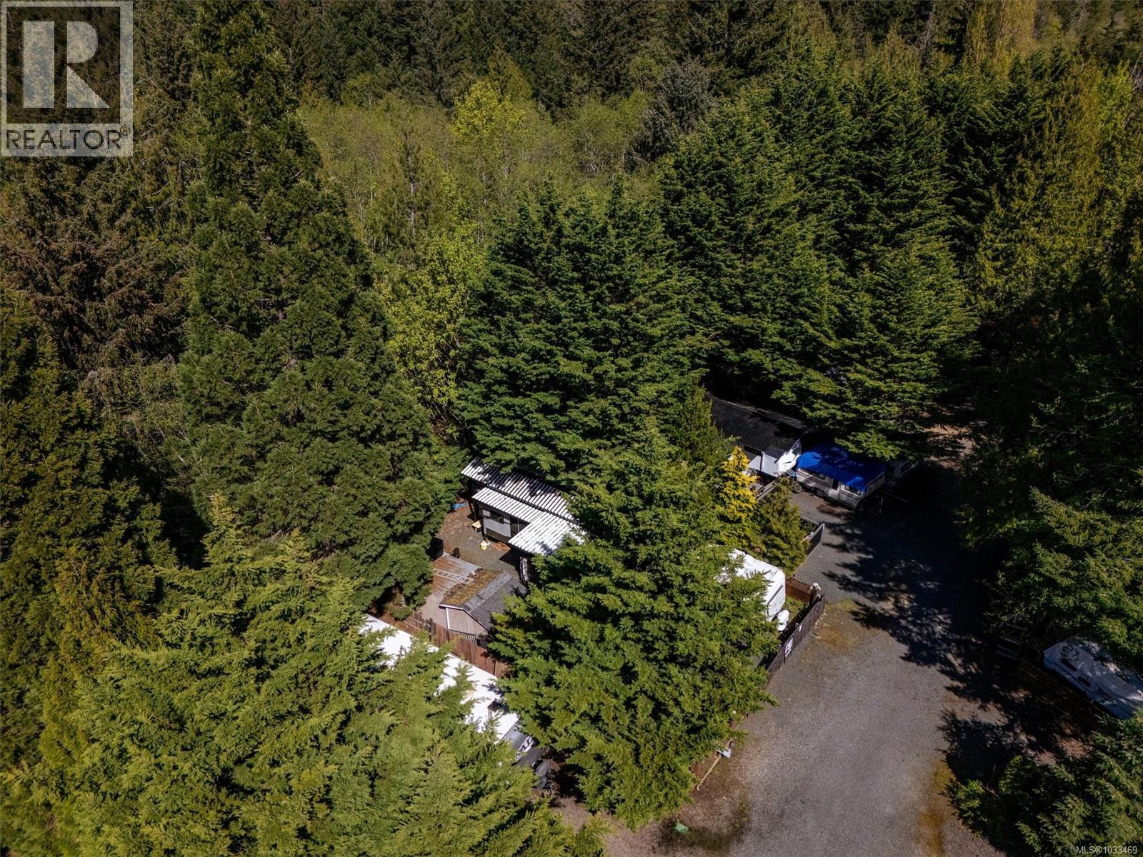 E14 2650 Turnbull Rd Property Photo 39
