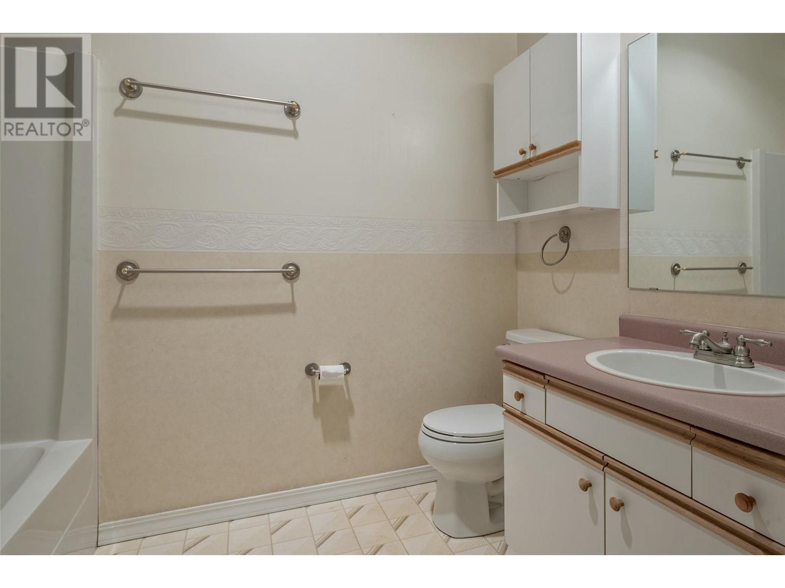 3805 30 Avenue Unit# 411 Property Photo 9