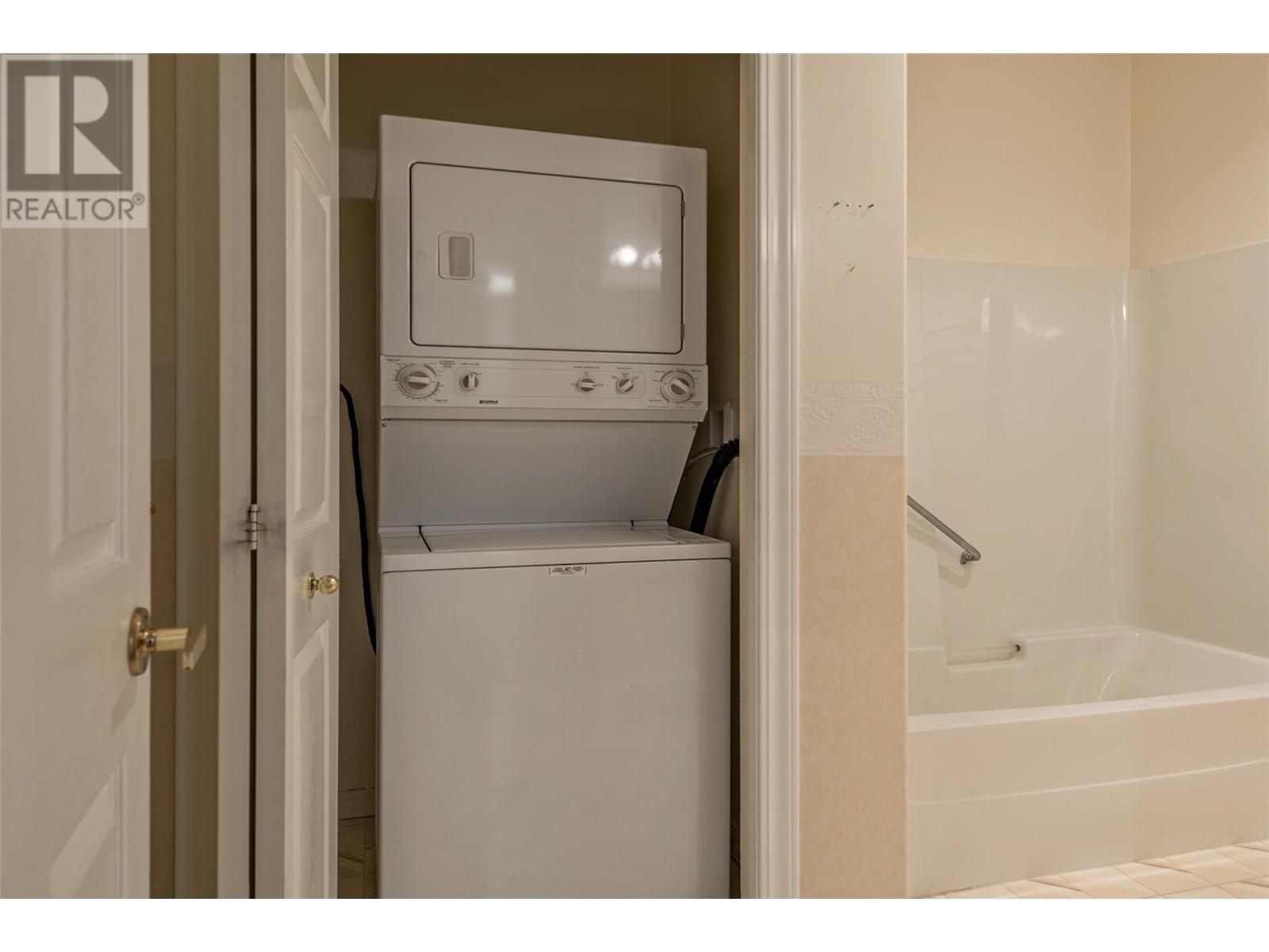 3805 30 Avenue Unit# 411 Property Photo 11