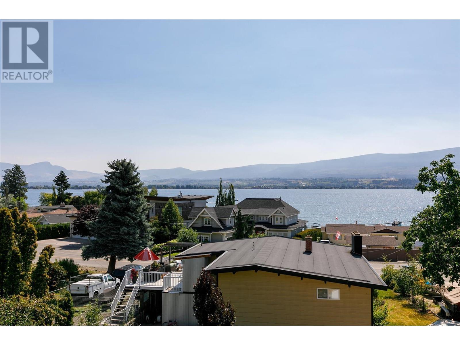 2751 Benedick Road Property Photo 4