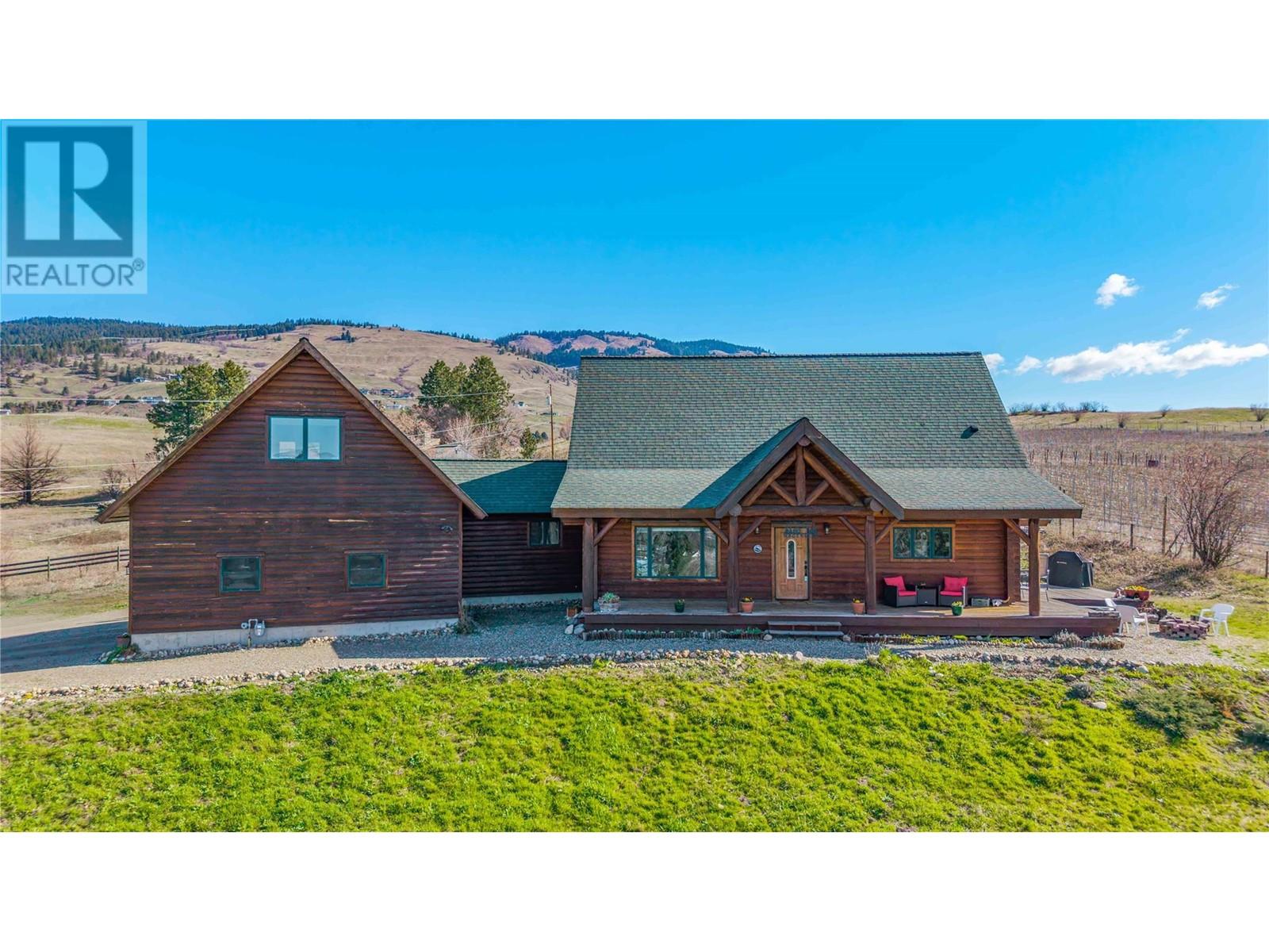 9371 6 Highway Property Photo