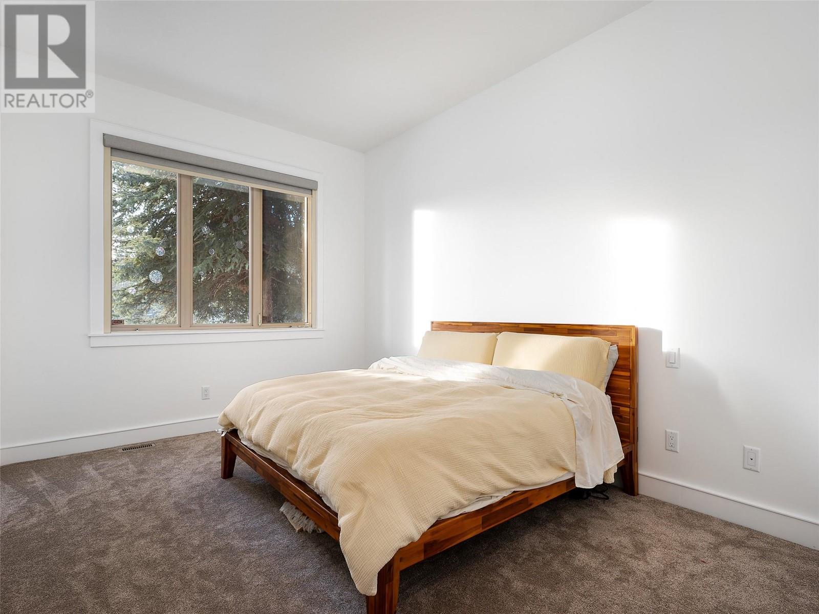 101 Falcon Point Way Unit# 3 Lot# 1 Property Photo 12