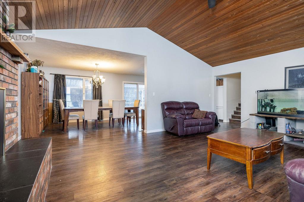 3605 Schubert Road Property Photo 11