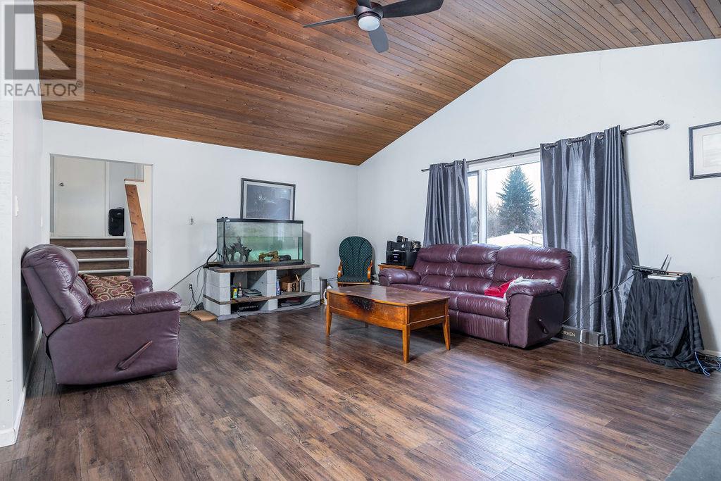 3605 Schubert Road Property Photo 15