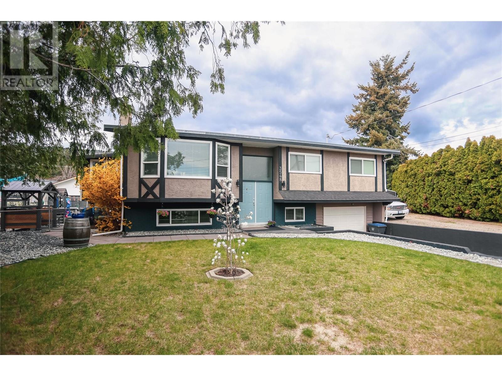 3548 Macdonnel Road Property Photo 1