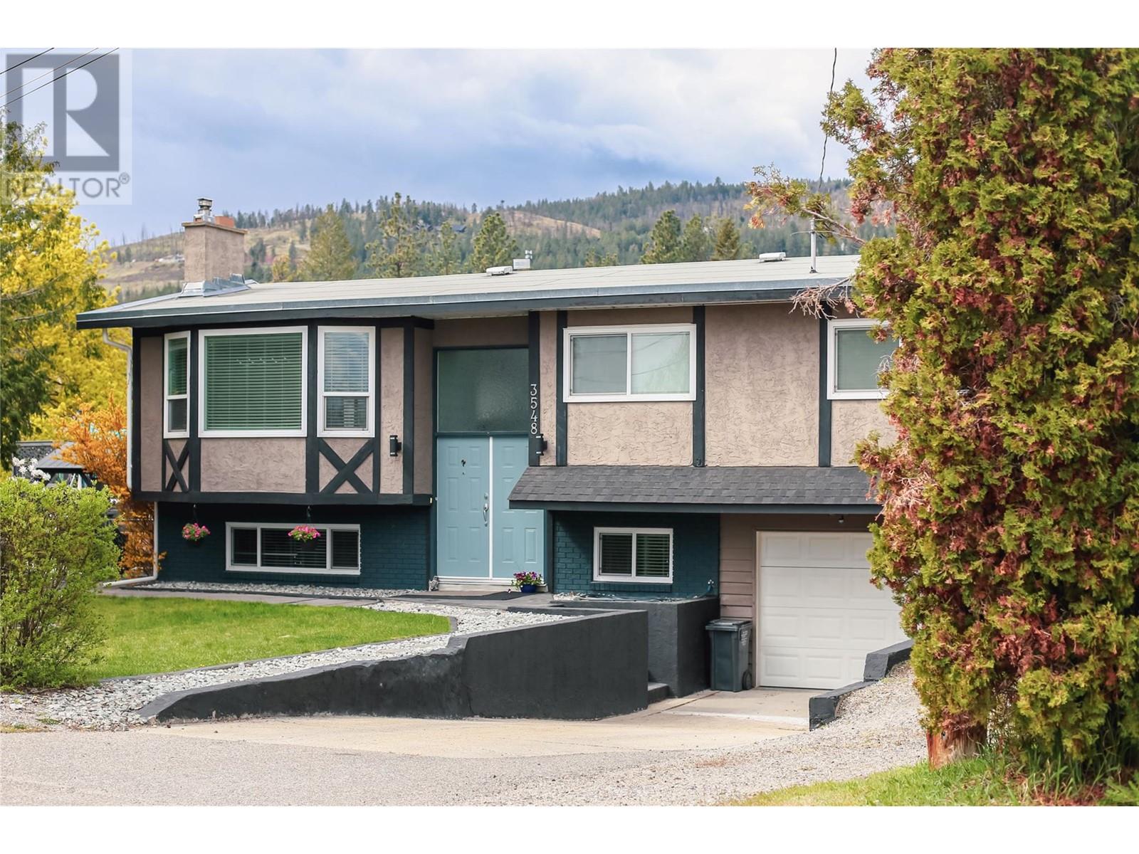 3548 Macdonnel Road Property Photo 2