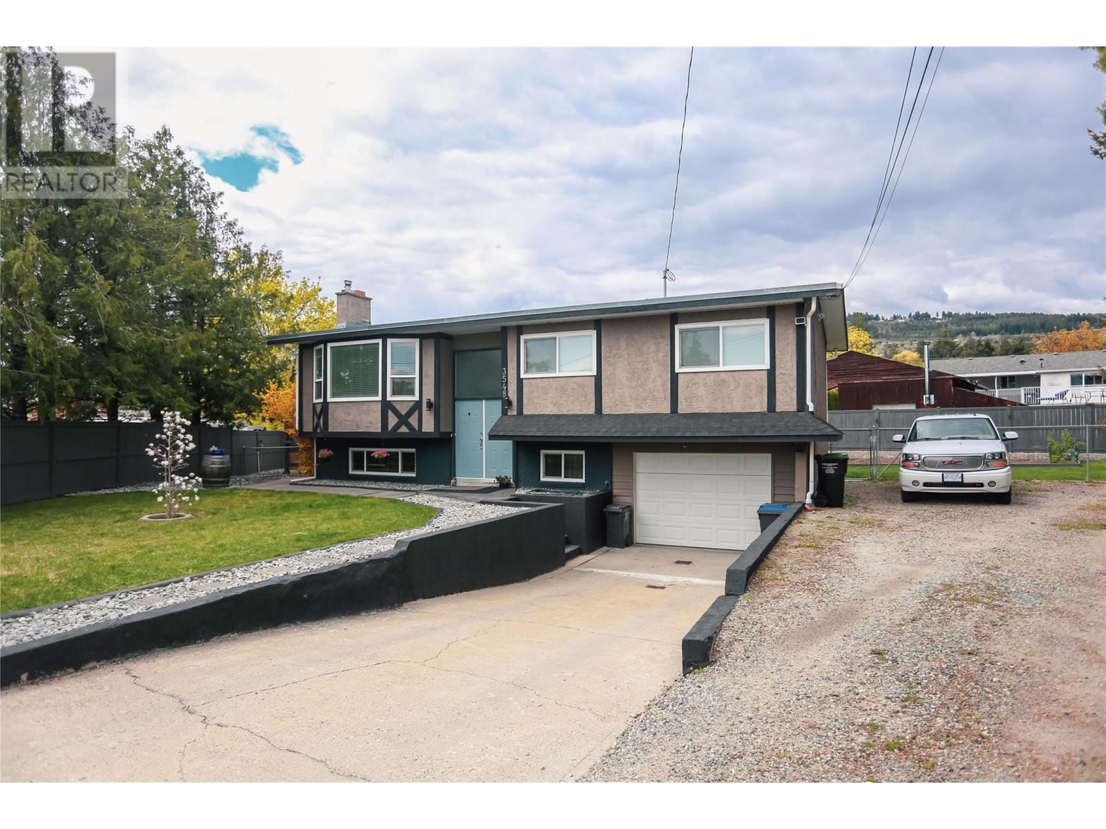 3548 Macdonnel Road Property Photo 15