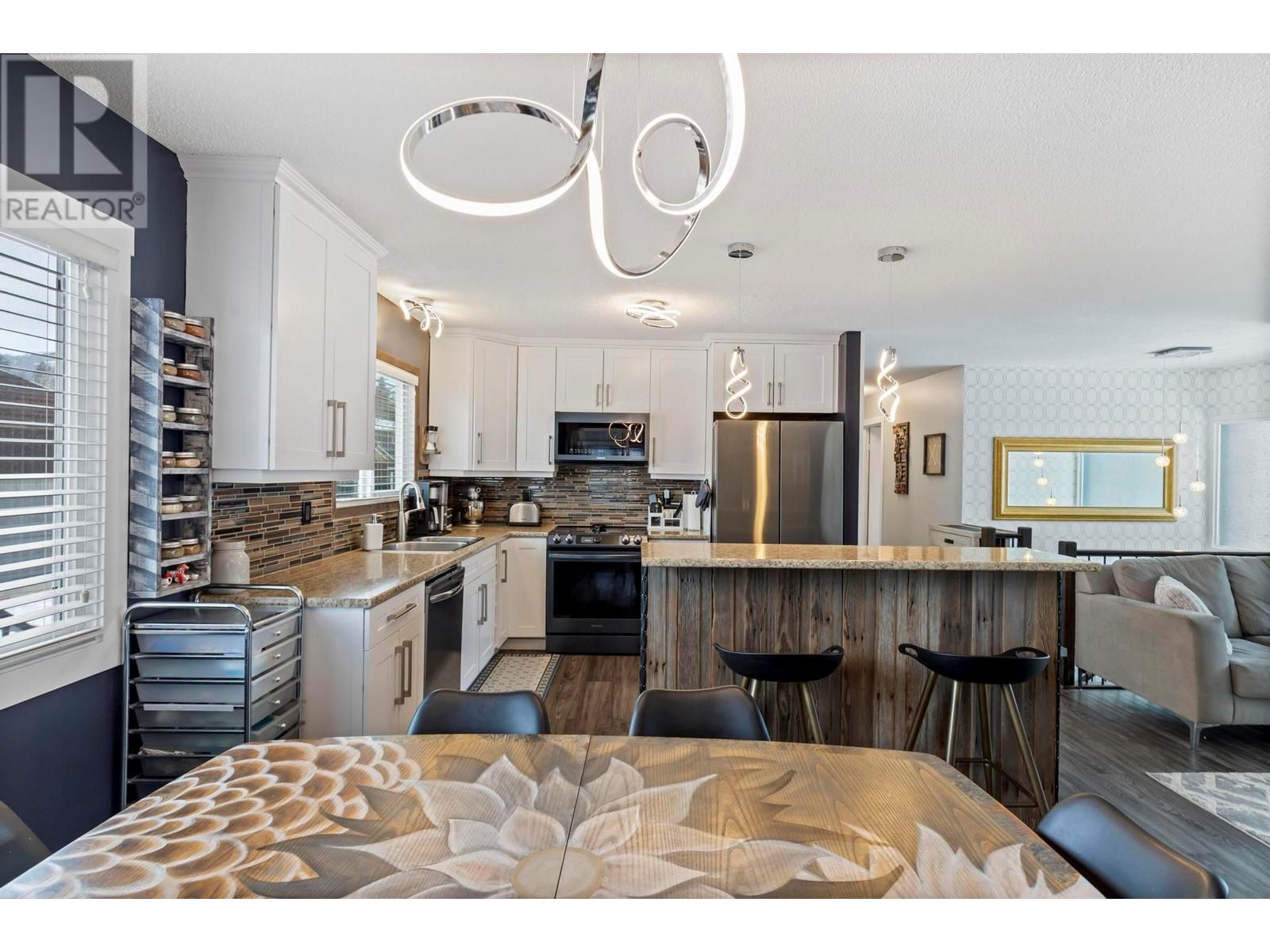 3548 Macdonnel Road Property Photo 24