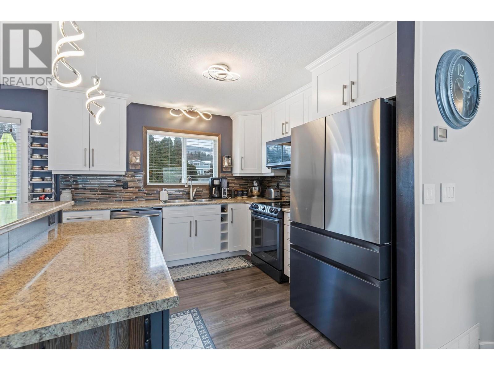 3548 Macdonnel Road Property Photo 25