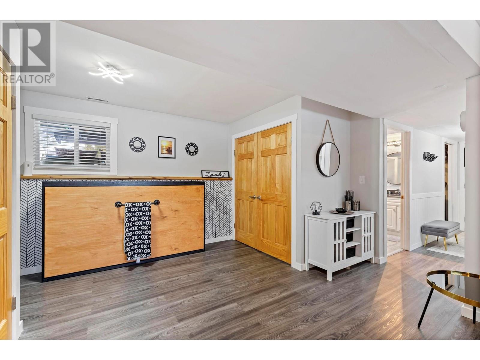 3548 Macdonnel Road Property Photo 35