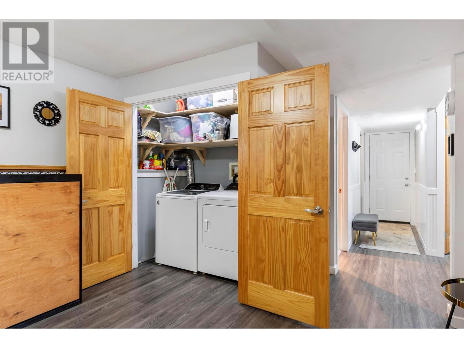 3548 Macdonnel Road Property Photo 36