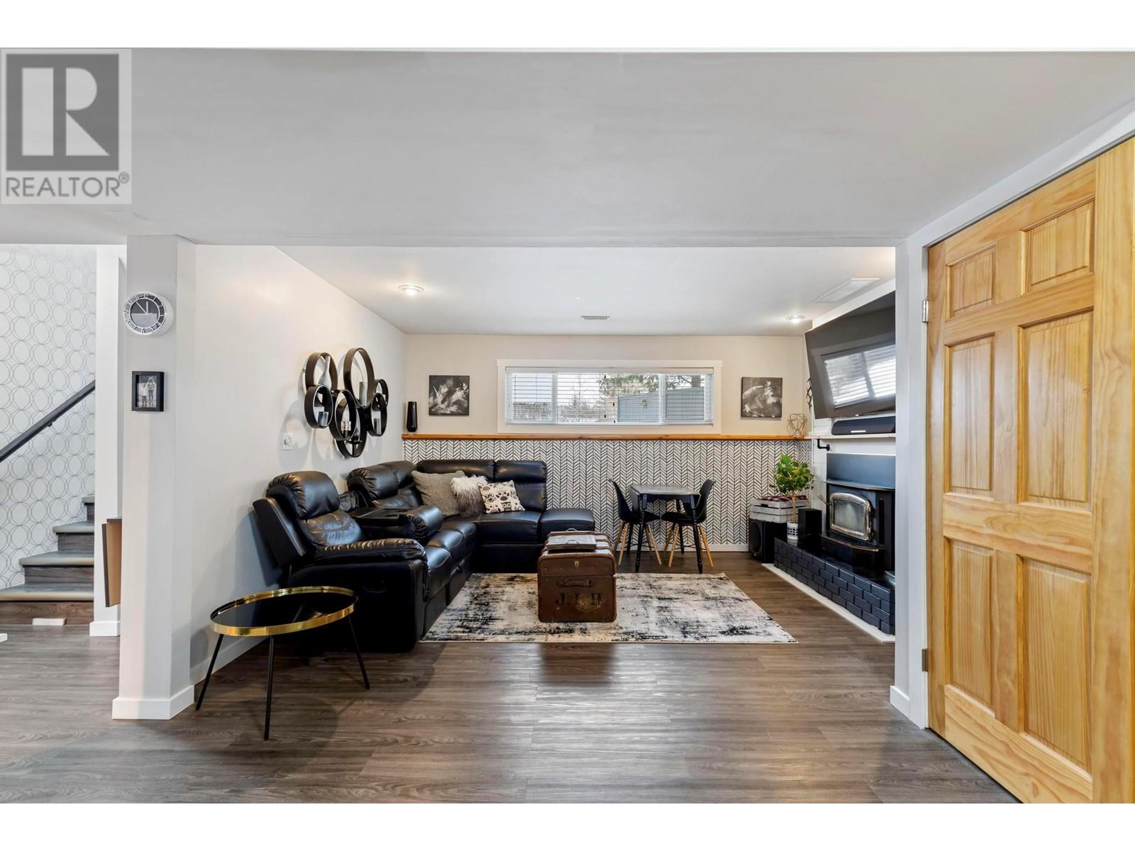 3548 Macdonnel Road Property Photo 37