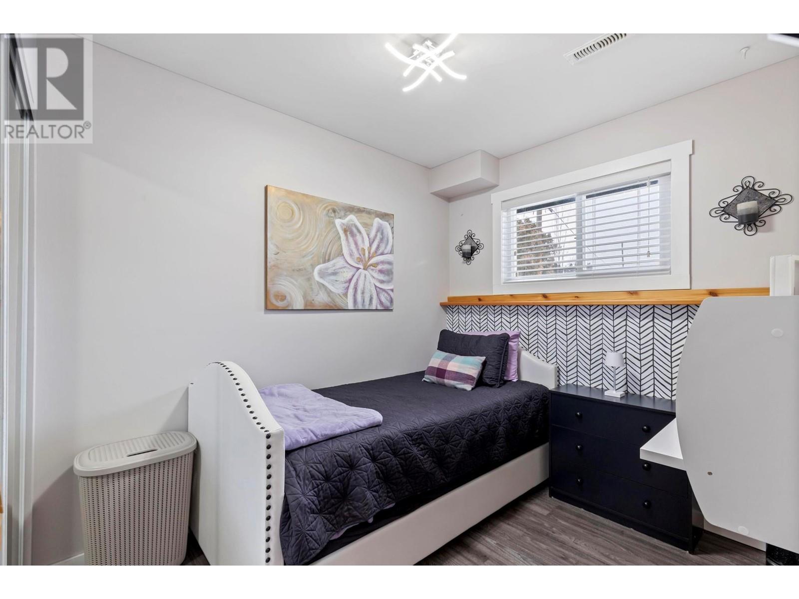 3548 Macdonnel Road Property Photo 40