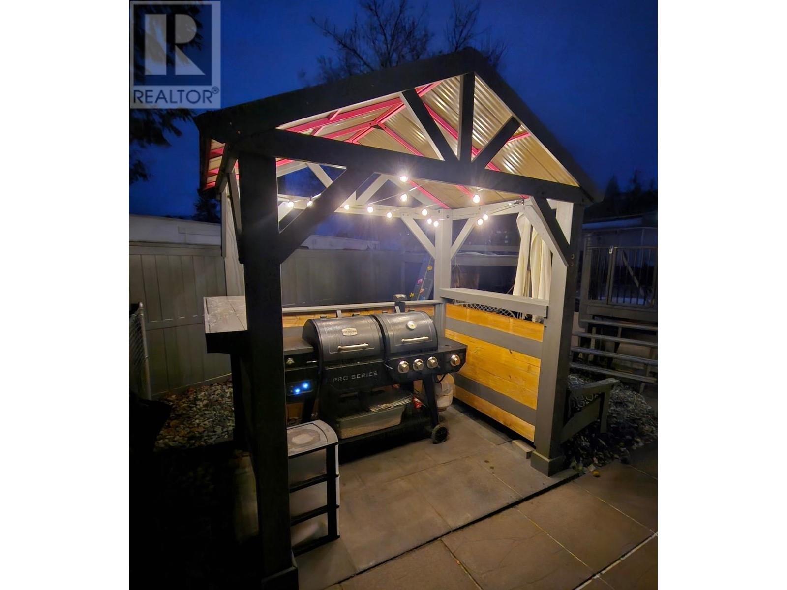 3548 Macdonnel Road Property Photo 48