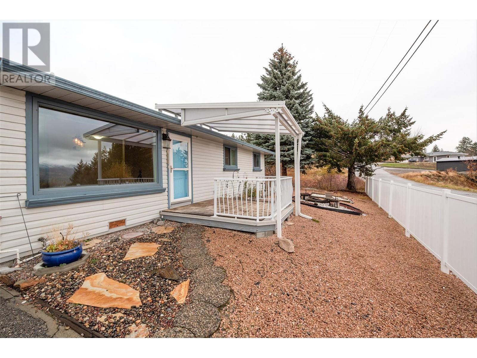 6040 Ellison Avenue Property Photo 4