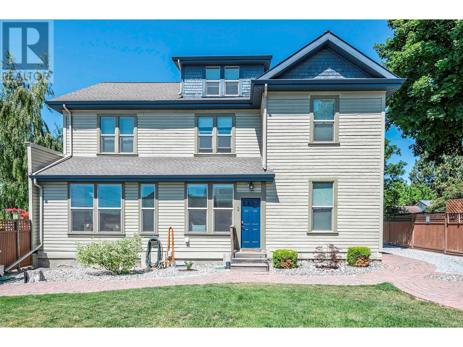 3403 27 Street Property Photo 17