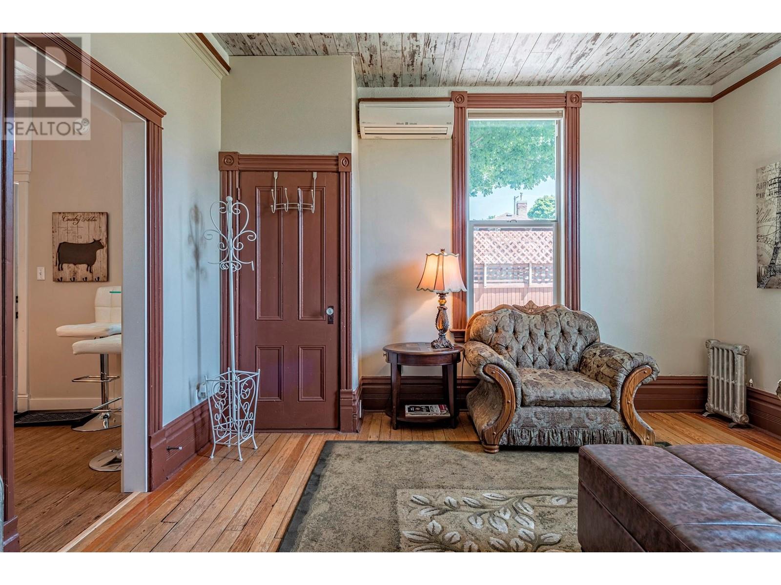 3403 27 Street Property Photo 22