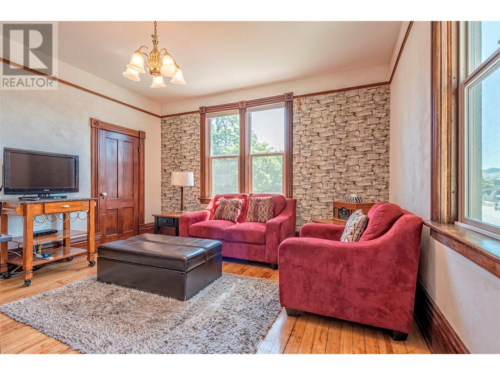 3403 27 Street Property Photo 37