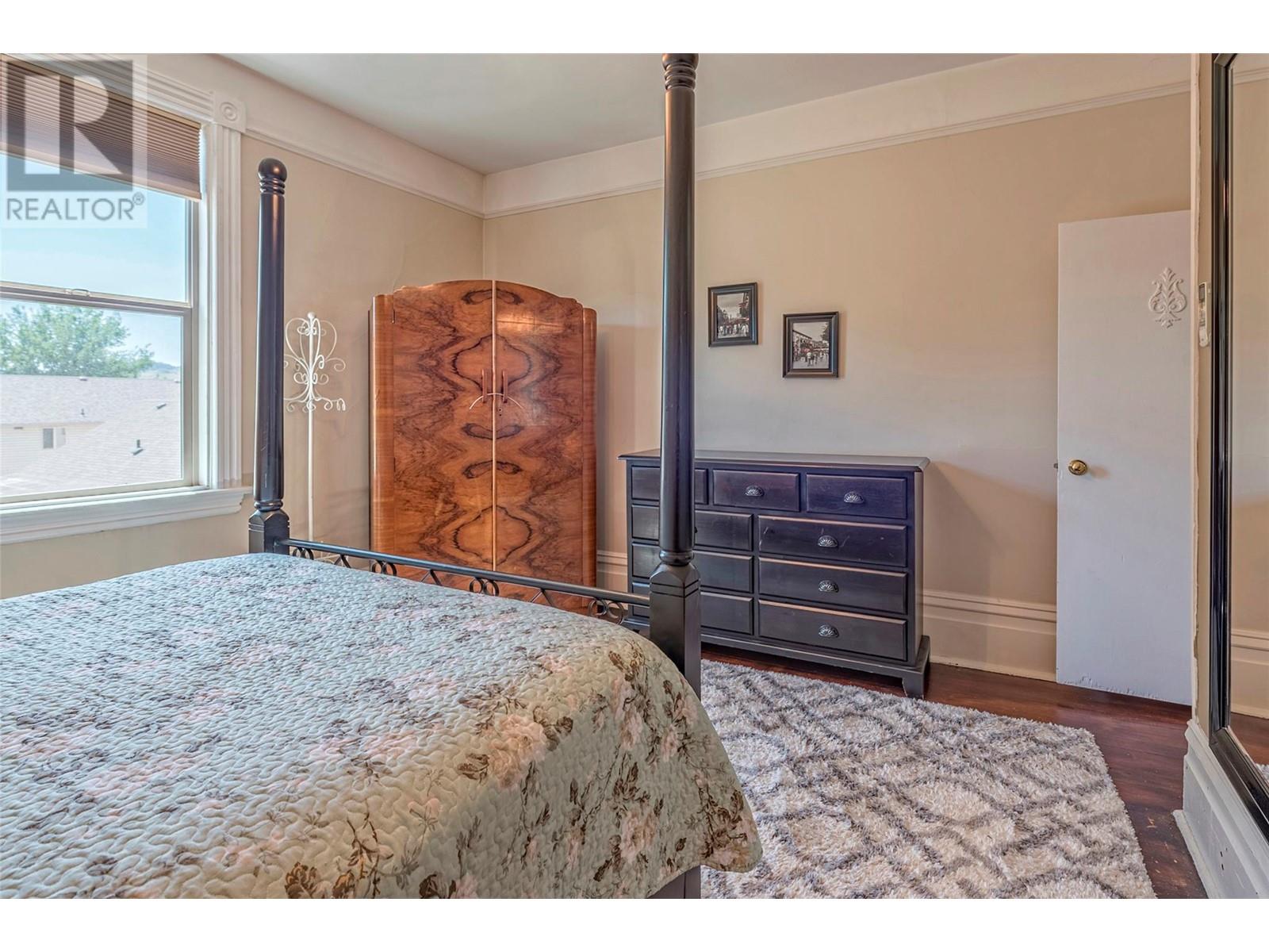 3403 27 Street Property Photo 50