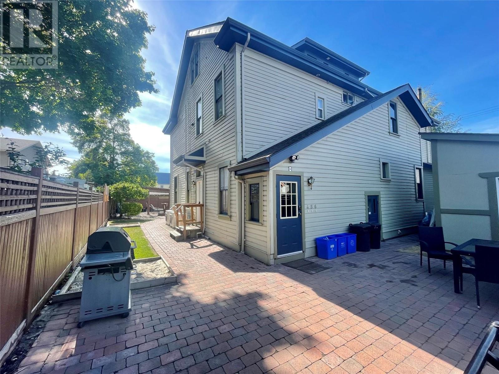 3403 27 Street Property Photo 56