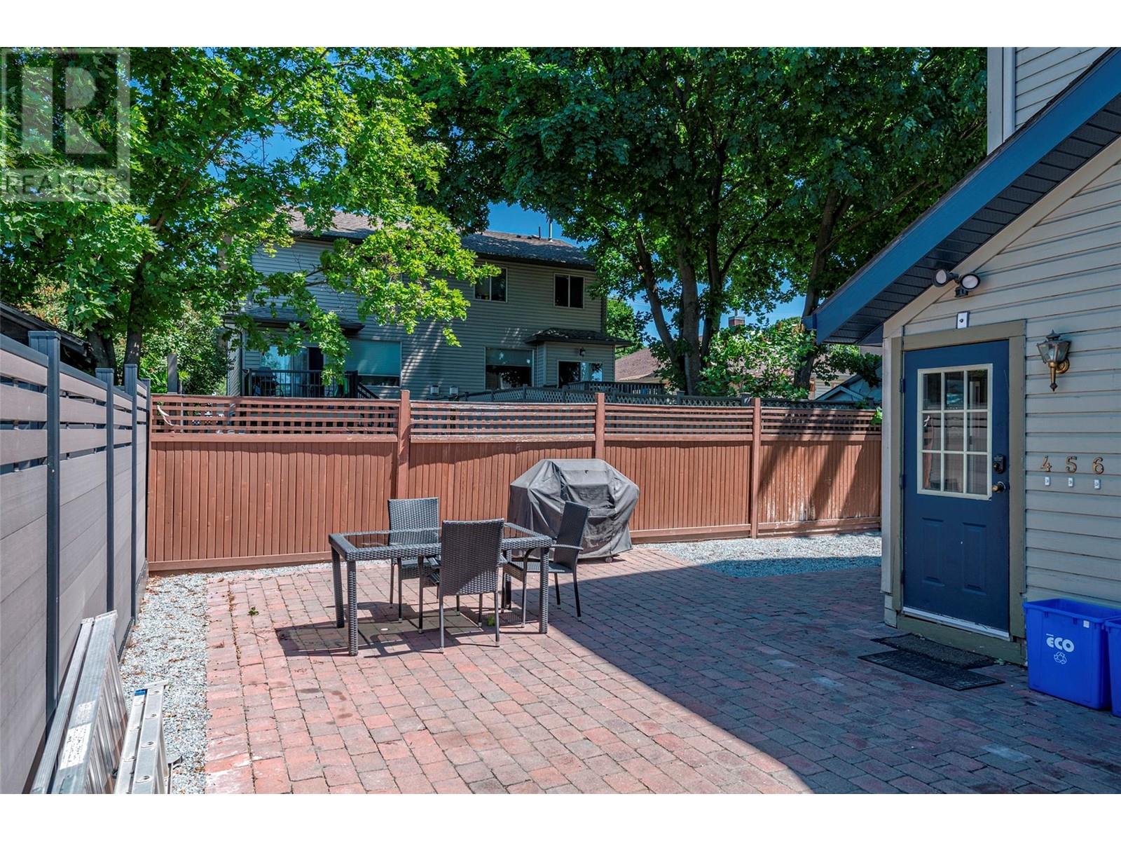 3403 27 Street Property Photo 57